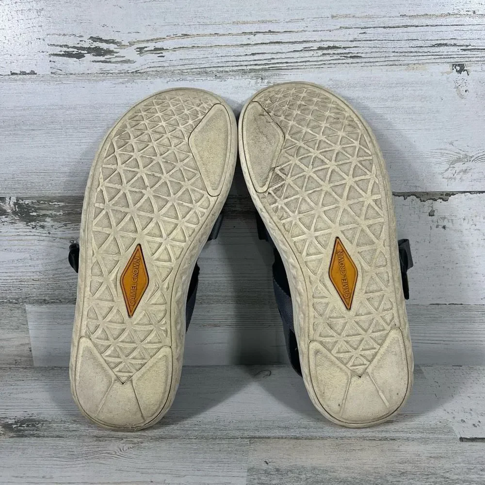 Womens camel‎ crown sandal size 9